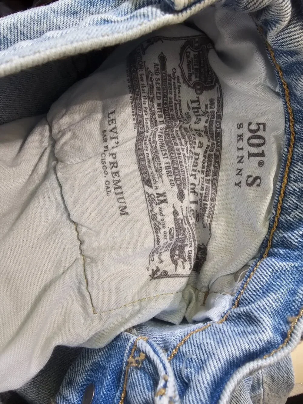 Levi's 501 Premium Quality Straight Skinny leg 32x28